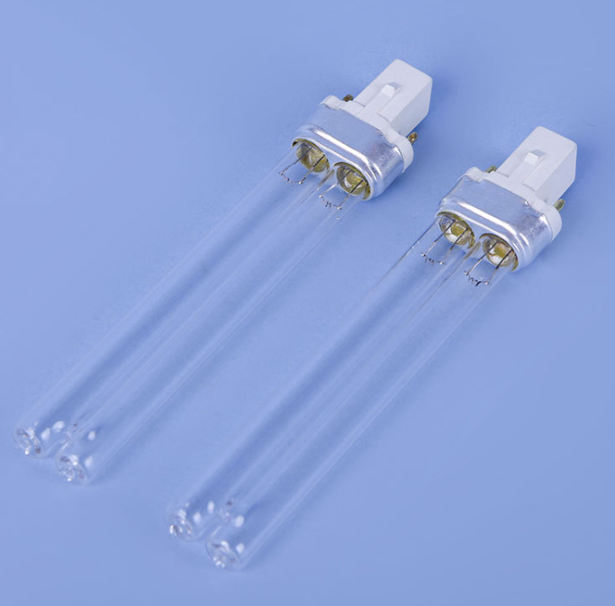 UV curing lamp for medical device